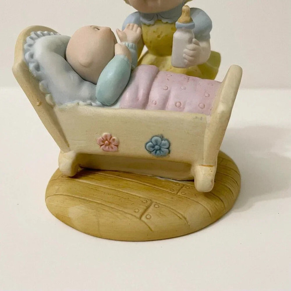 1984 Cabbage Patch Kids  Porcelain Figurine Girl Feeding Baby in Cradle - Picture 4 of 16